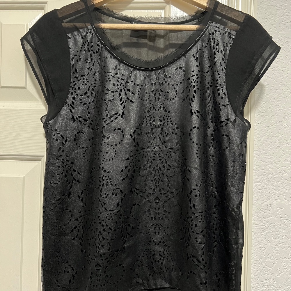 Zara Black Short Sleeve Blouse - Size S In Great Condition